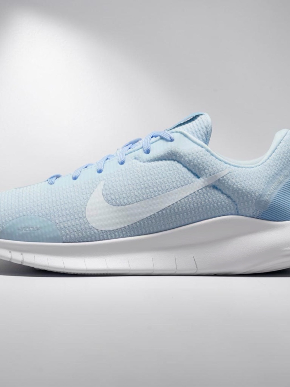 Nike Flex Experience Run 12 Size 9.5